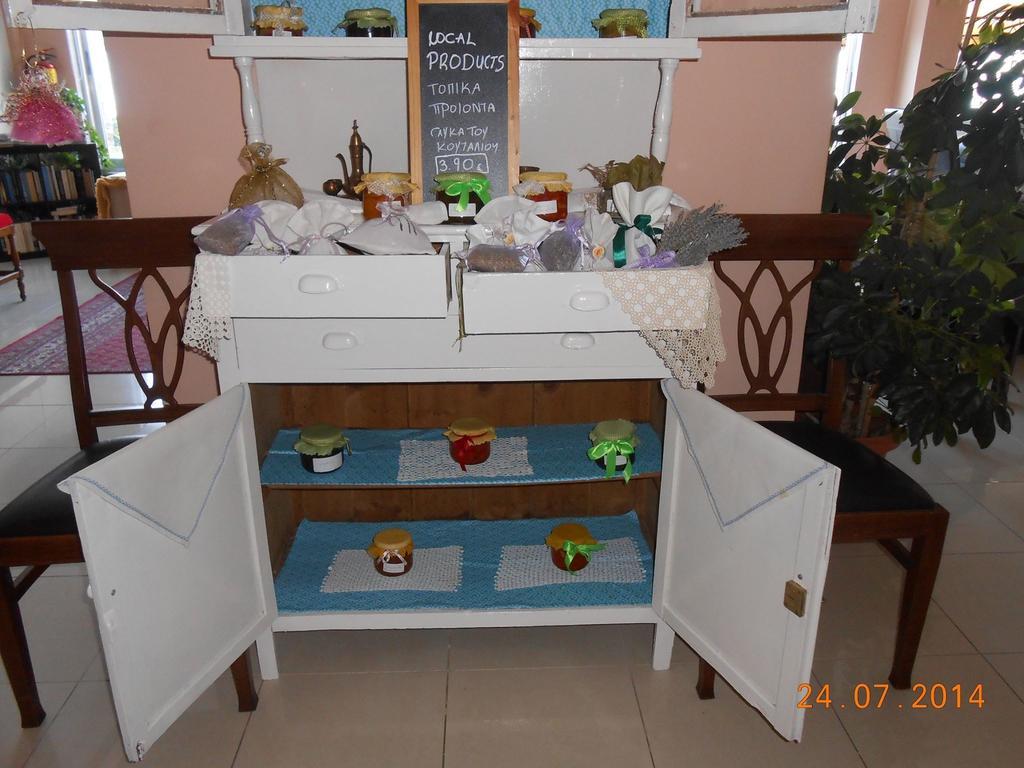 Hotel Achillion Makrygialos Bagian luar foto