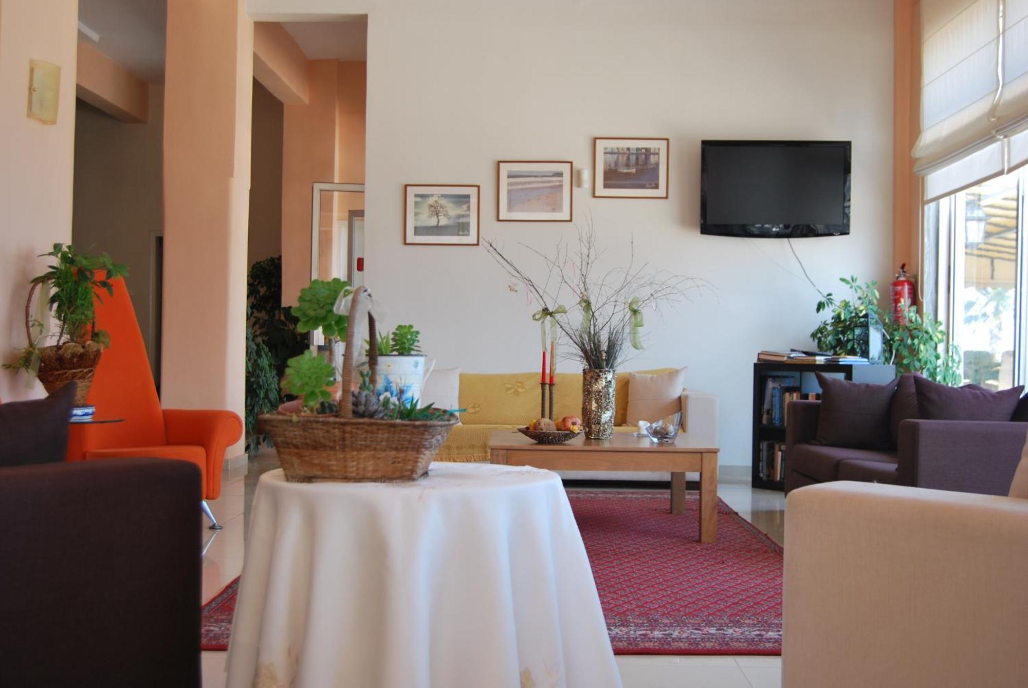 Hotel Achillion Makrygialos Bagian luar foto