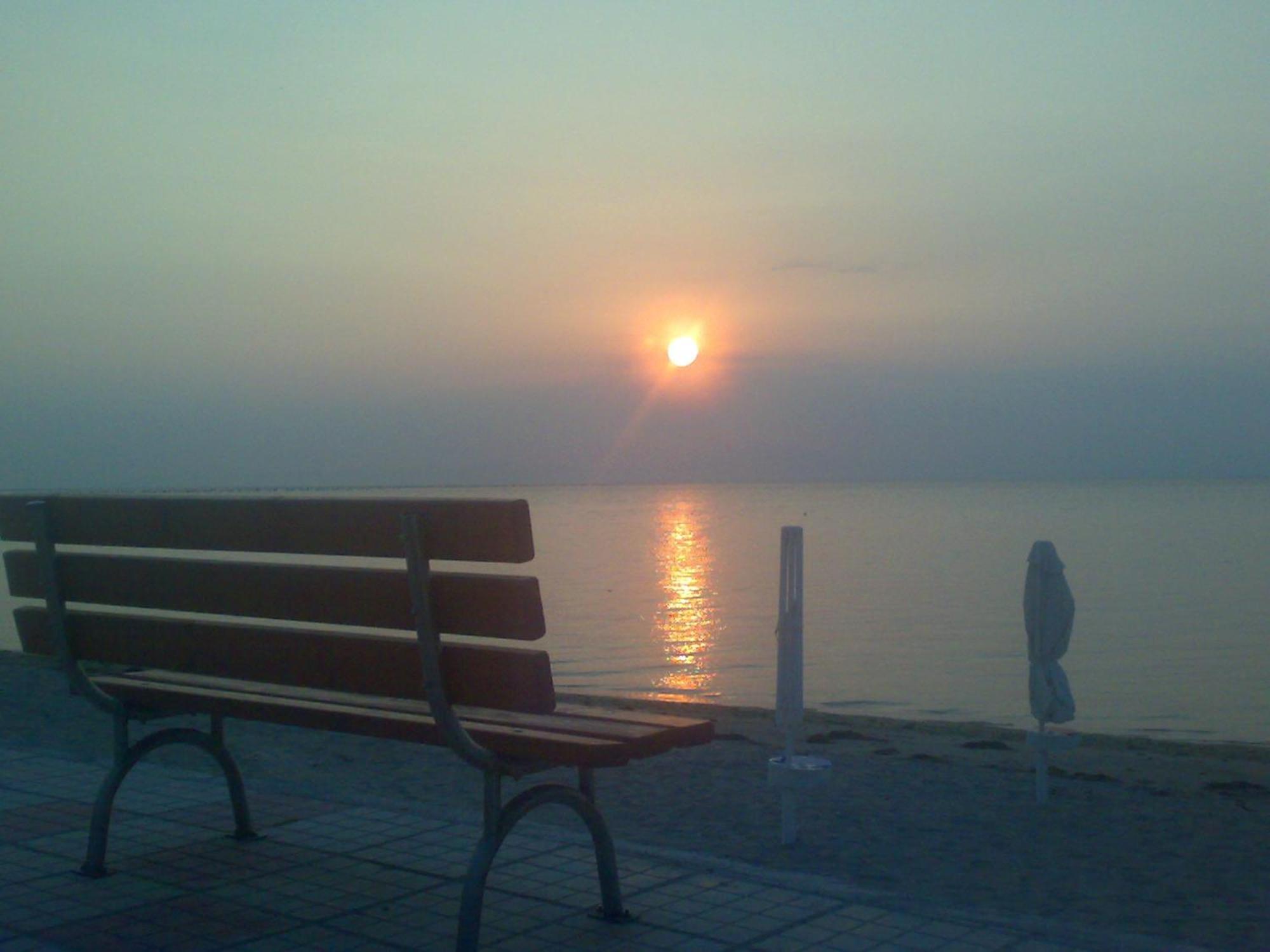 Hotel Achillion Makrygialos Bagian luar foto