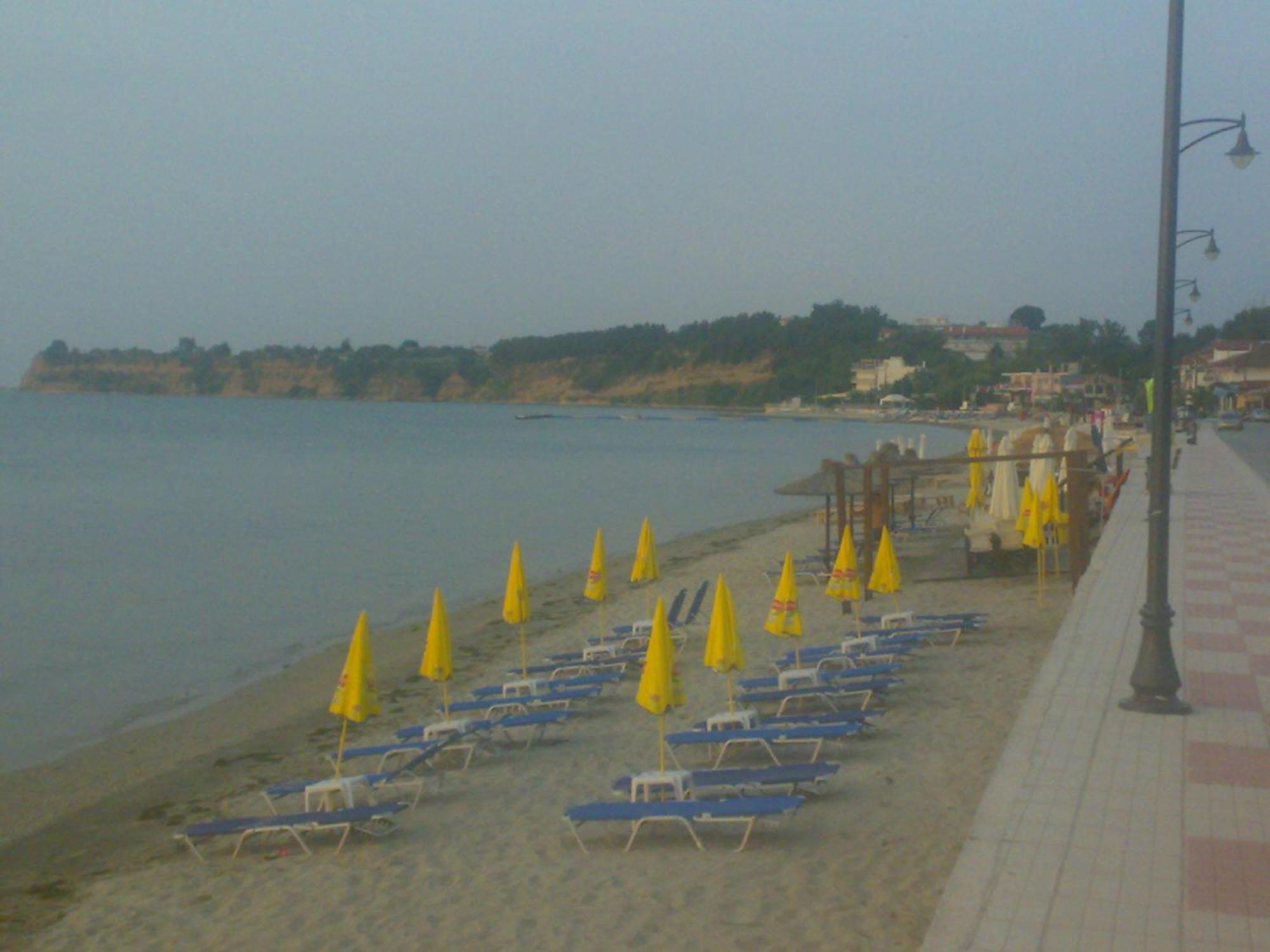 Hotel Achillion Makrygialos Bagian luar foto