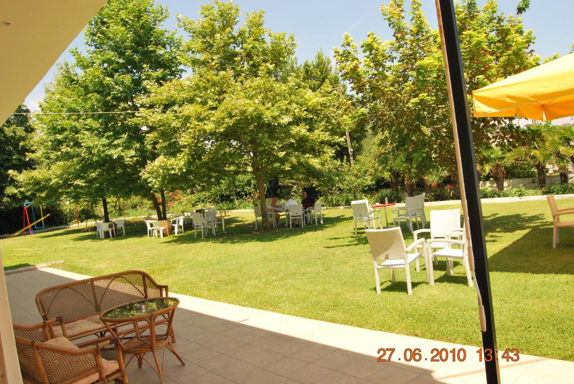 Hotel Achillion Makrygialos Bagian luar foto