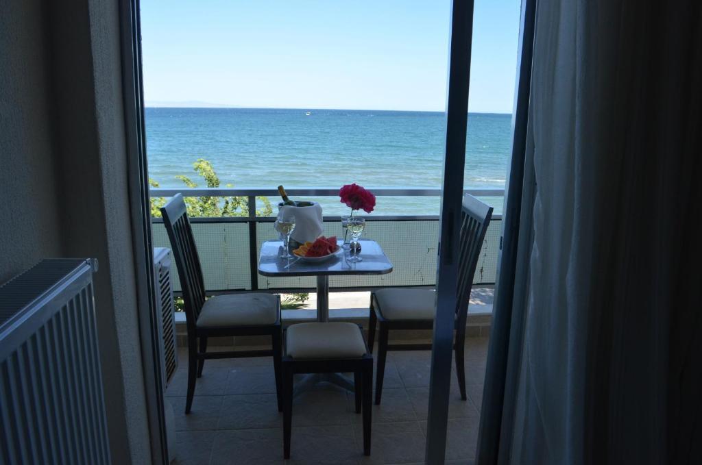 Hotel Achillion Makrygialos Ruang foto
