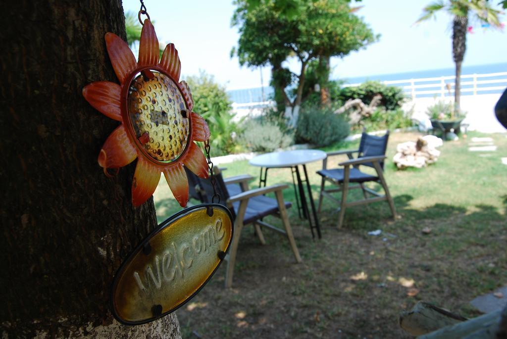 Hotel Achillion Makrygialos Bagian luar foto