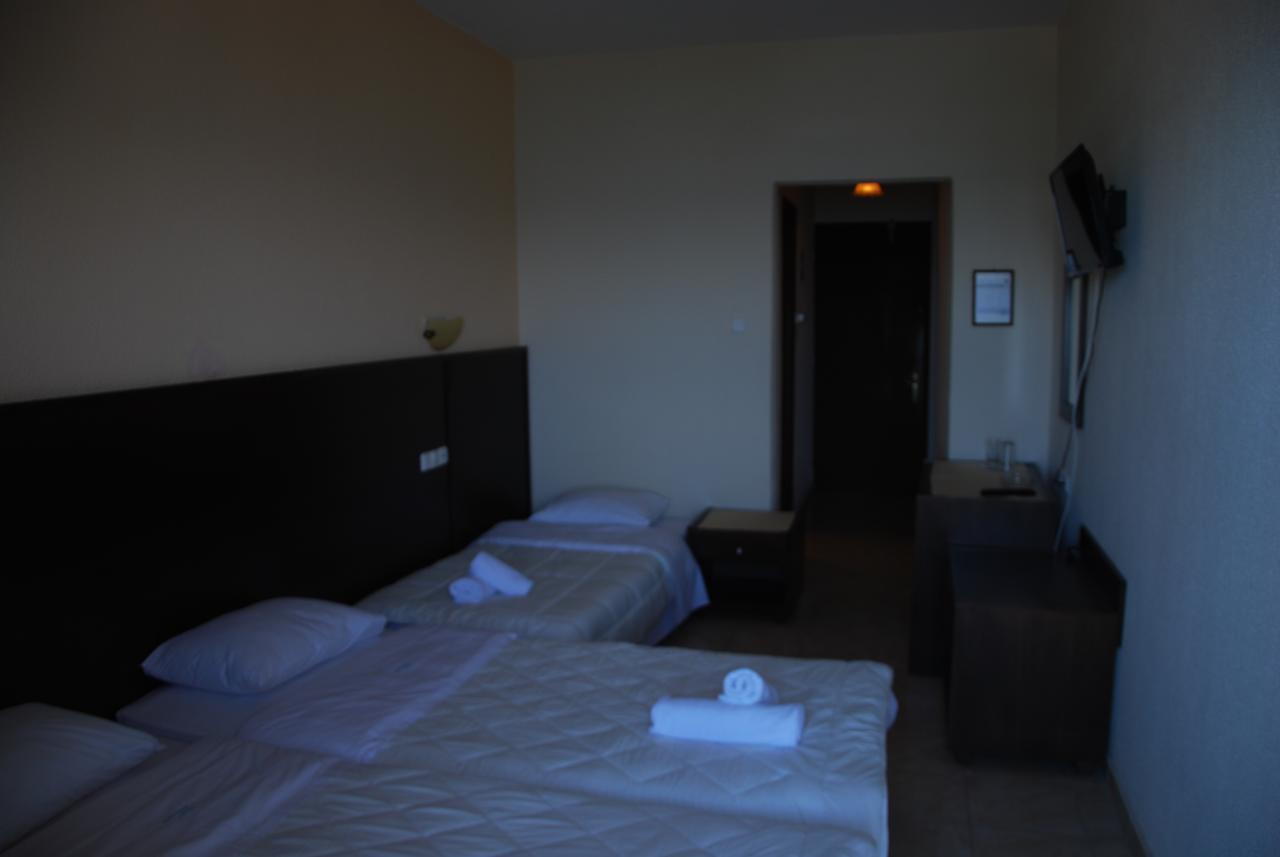 Hotel Achillion Makrygialos Ruang foto